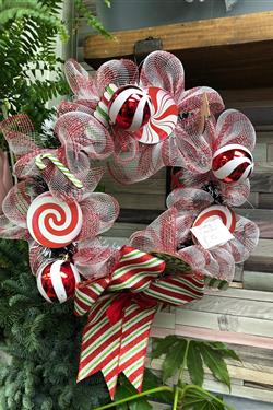 candy cane wreaths 